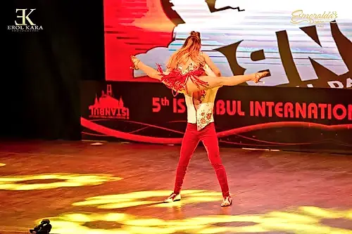 Crypto Dans Stüdyosu