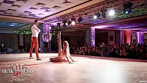 Crypto Dans Stüdyosu