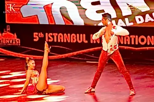 Crypto Dans Stüdyosu