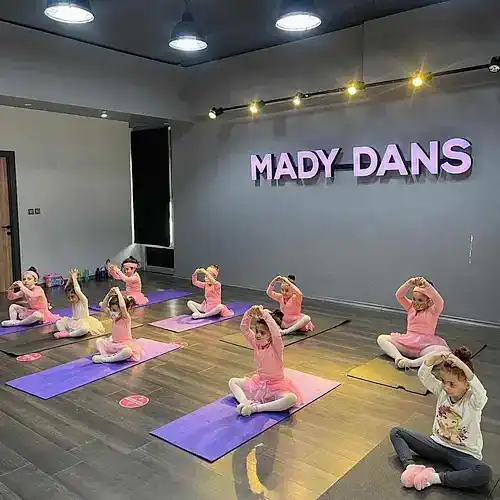 Mady Dans ve Bale